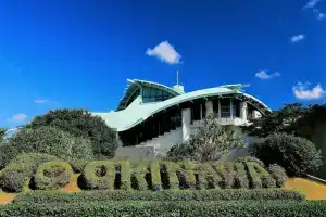 Okinawa Green Lodge, Гинован