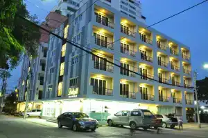 Delight Residence, Бангкок