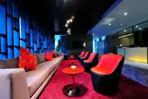 Отель «Citrus Sukhumvit 11 by Compass Hospitality - SHA Extra Plus», Бангкок
