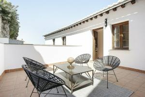 Limehome Granada Calle Santa Ana, Гранада
