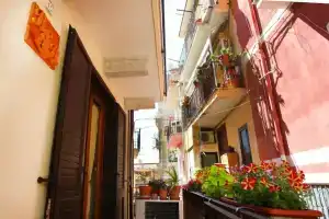 Мини-отель «Taormina Bed and BeerCraft», Таормина