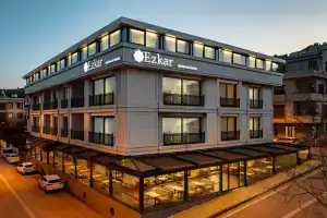 Ezkar Bathonea Art İstanbul, Авджылар