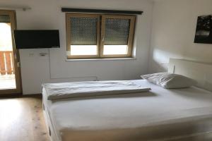 Gasthof - Pension Waldhof, Филлах