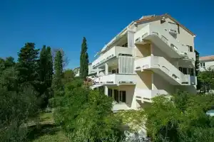 Mare - Great Location - A3, Новаля