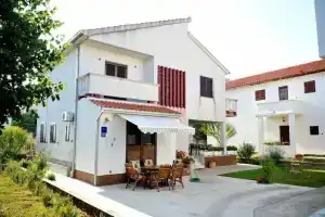 Apartment Sonja, Petrcane