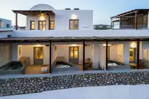 New Villa Katerina Collection, Мегалохори