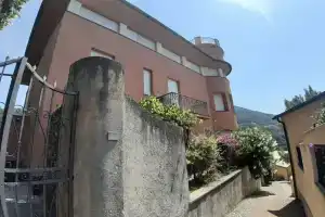 Casa Isotta, Бонассола