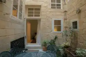 Ht1 - Casa Rooms, Биргу
