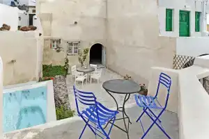 Pyrgos Old winery villa, Пиргос