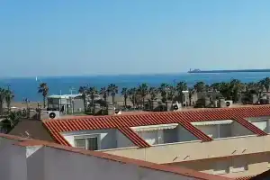 Apartmentsuitespain Beach Economy