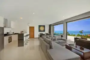 Tranquil Residence 3, Ламаи