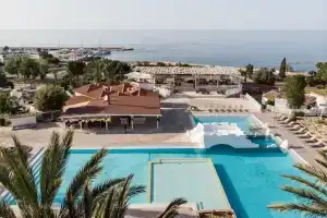 Latchi Family Resort, Полис-Хрисохус