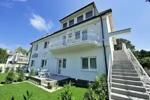 Villa Oliver Siófok, Балатонсабади Фюрдотелеп