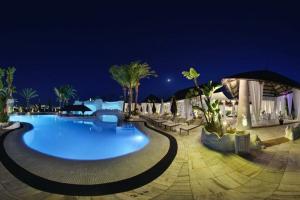 Hotel Suites Albayzin del Mar, Альмунекар