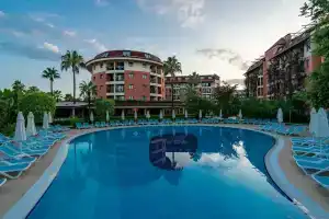 Palmeras Beach Hotel, Конаклы