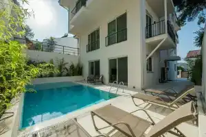 Gizz Suites City, Фетхие
