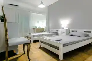 Charming 2 bdr apt next to Piraeus port, Пирей