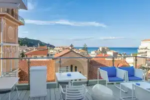 Diana Hotel, Закинф