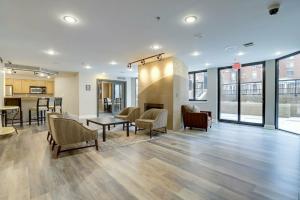 Amazing experience in Condo at Ballston, Арлингтон