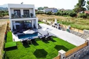 Sun White Villa, Лаганас