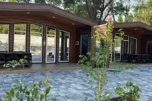 Отель «Море Вилладж», Новомихайловский