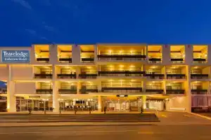 Travelodge Fallsview Hotel, Ниагара-Фоллс