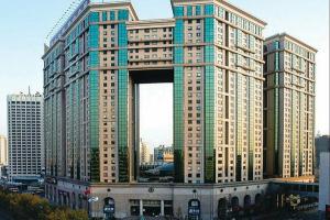 Everbright Convention & Exhibition Centre Hotel, Шанхай