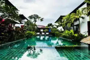 Coco Retreat Phuket Resort & SPA, Чалонг