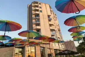 Pano Hotel, Гонио