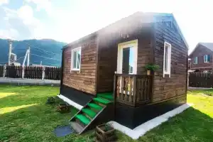 Гостевой дом на Лесной поляне, Узнезя