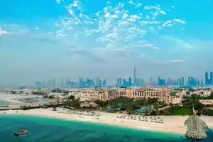Four Seasons Hotel Dubai International Financial Centre, Дубай