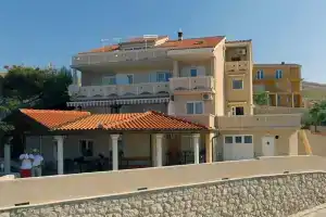 Egidio - 100m From the sea - A8, Zubovići