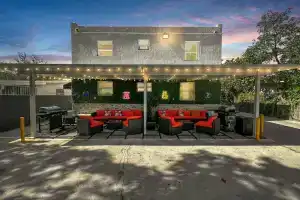 28 Guest - 4 Kitchens. Jungle Retreat in Heart Wynwood, Майами