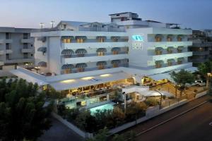 Hotel «Dory», Риччионе