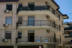 Apartaments Cavour 3, Чефалу