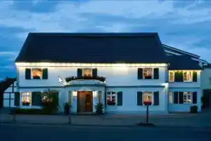 Landhotel Krummenweg, Ратинген