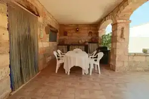Residence Blues, Торре-Суда
