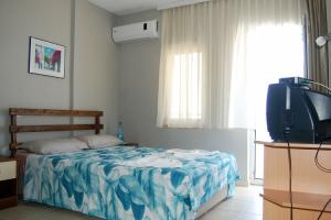 Blue Hotel, Тургутреис