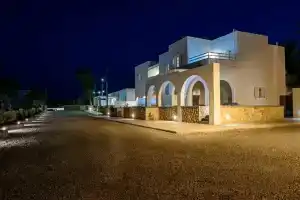 De_naxia Suites, Перисса