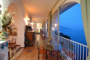 Hotel «La Ninfa», Амальфи