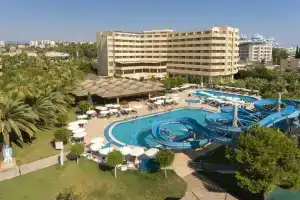 ÖZKAYMAK SELECT RESORT HOTEL, Окурджалар