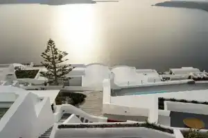 Serendipity Cliffside Villa & Suites, Имеровигли