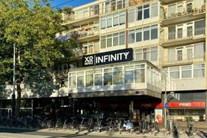 XO Hotels Infinity, Амстердам