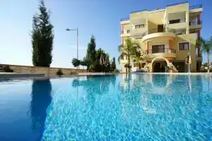 Apartment Emelia, Пафос