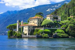 Menaggio Fronte Lago, Менаджо