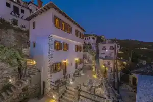 Melanthi Traditional Hotel, Макриница