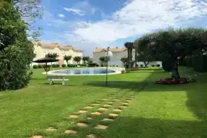 Casa Tubau, Сан-Фелиу-де-Гишольс