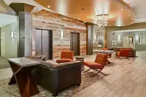 Bluebird Suites at the Warehouse District, Кливленд