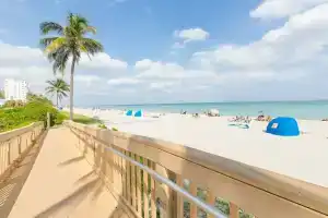 718 City View Hollywood Beach, Голливуд
