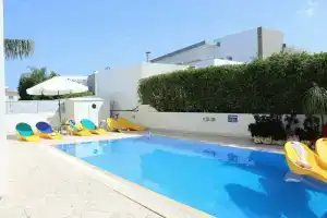 Avrora Villa Pv, Протарас